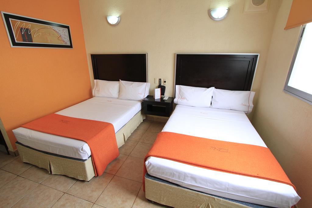 Hotel Estadio Guadalajara Chambre photo