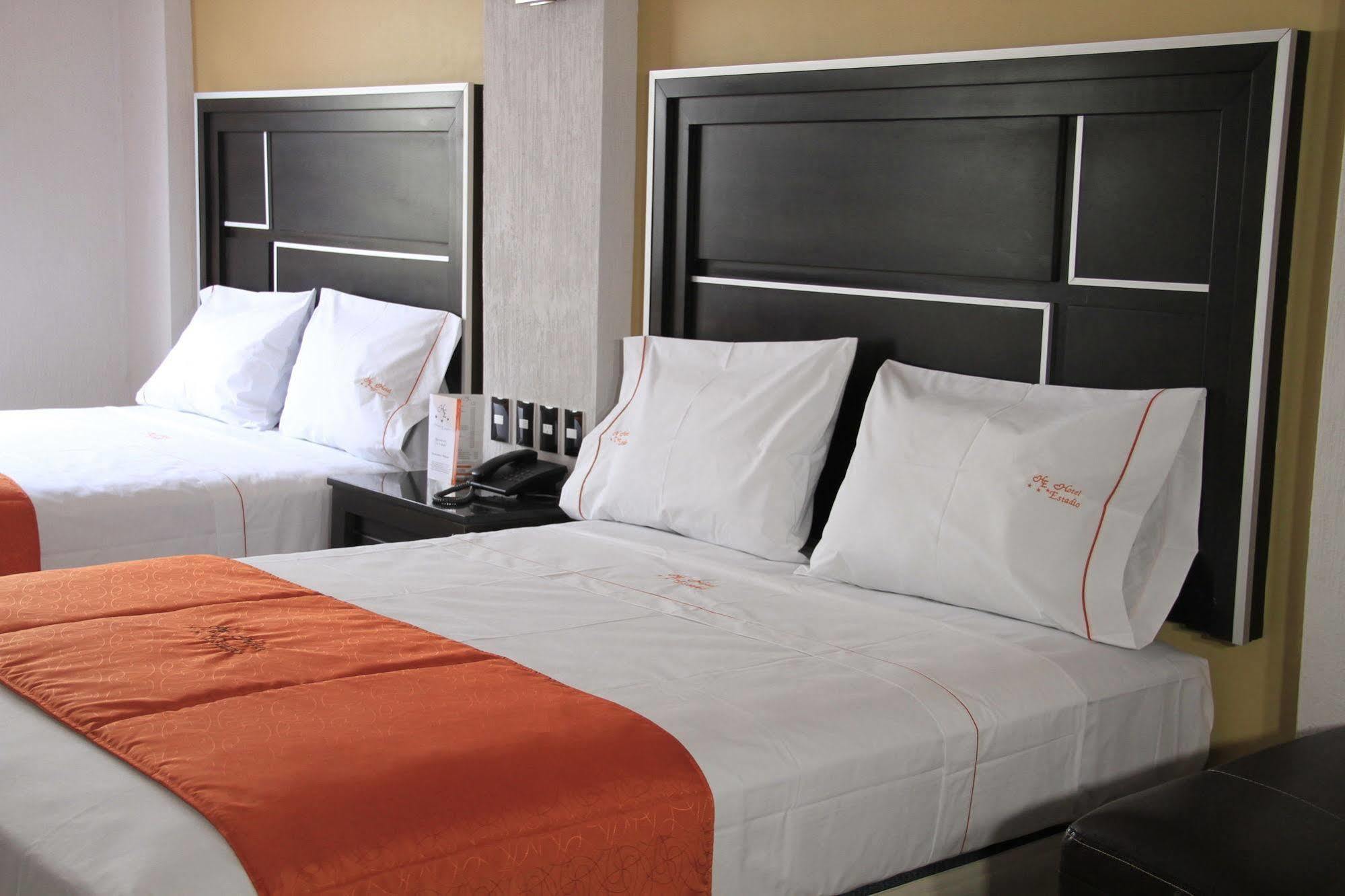 Hotel Estadio Guadalajara Extérieur photo